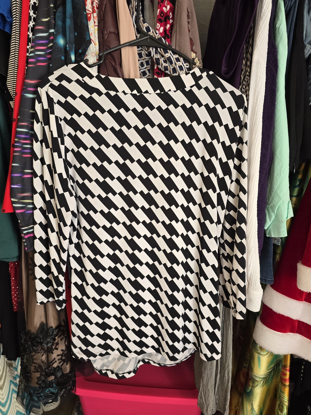 New York & Company Black and White Geometric Blouse - Picture 2 of 4